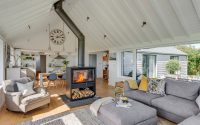007-coastal-home-woodford-architecture-interiors