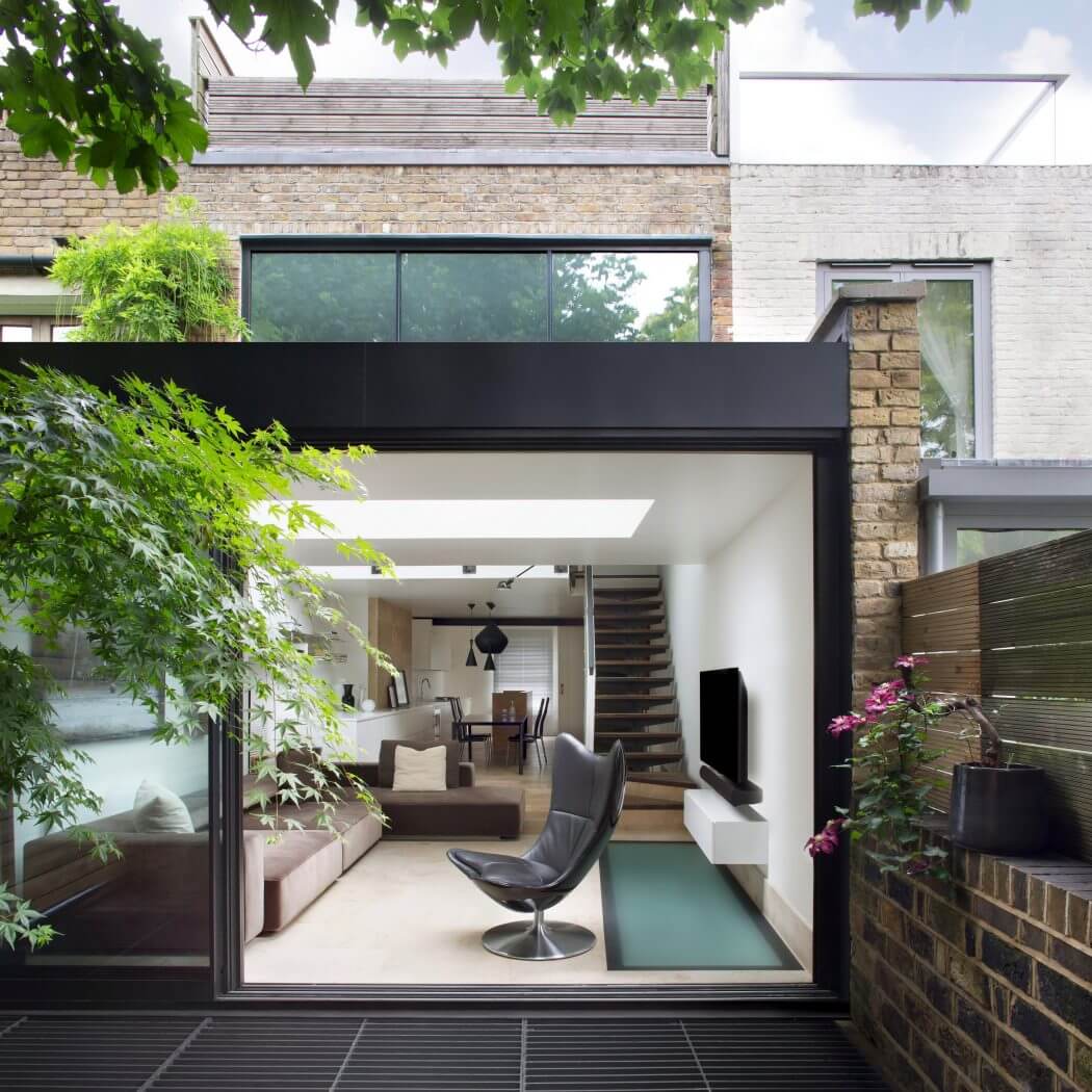 House in London by extrArchitecture - 1