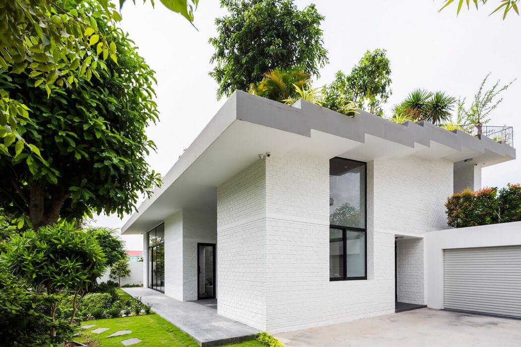 Residence in NHA Trang by Vo Trong Nghia Architects