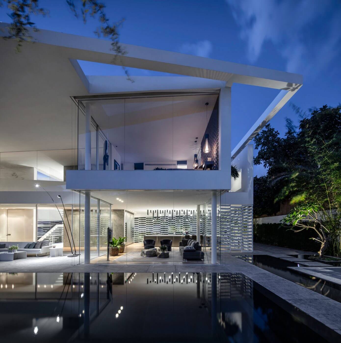 J House by Pitsou Kedem Architects