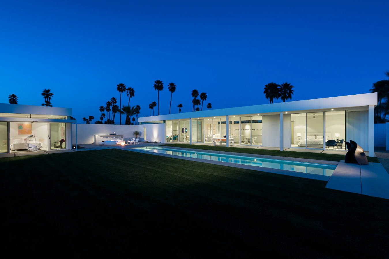 Palm Springs Residence by Lineoffice Architecture