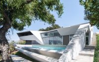 004-futuristic-residence-arshia-architects