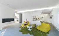 008-futuristic-residence-arshia-architects