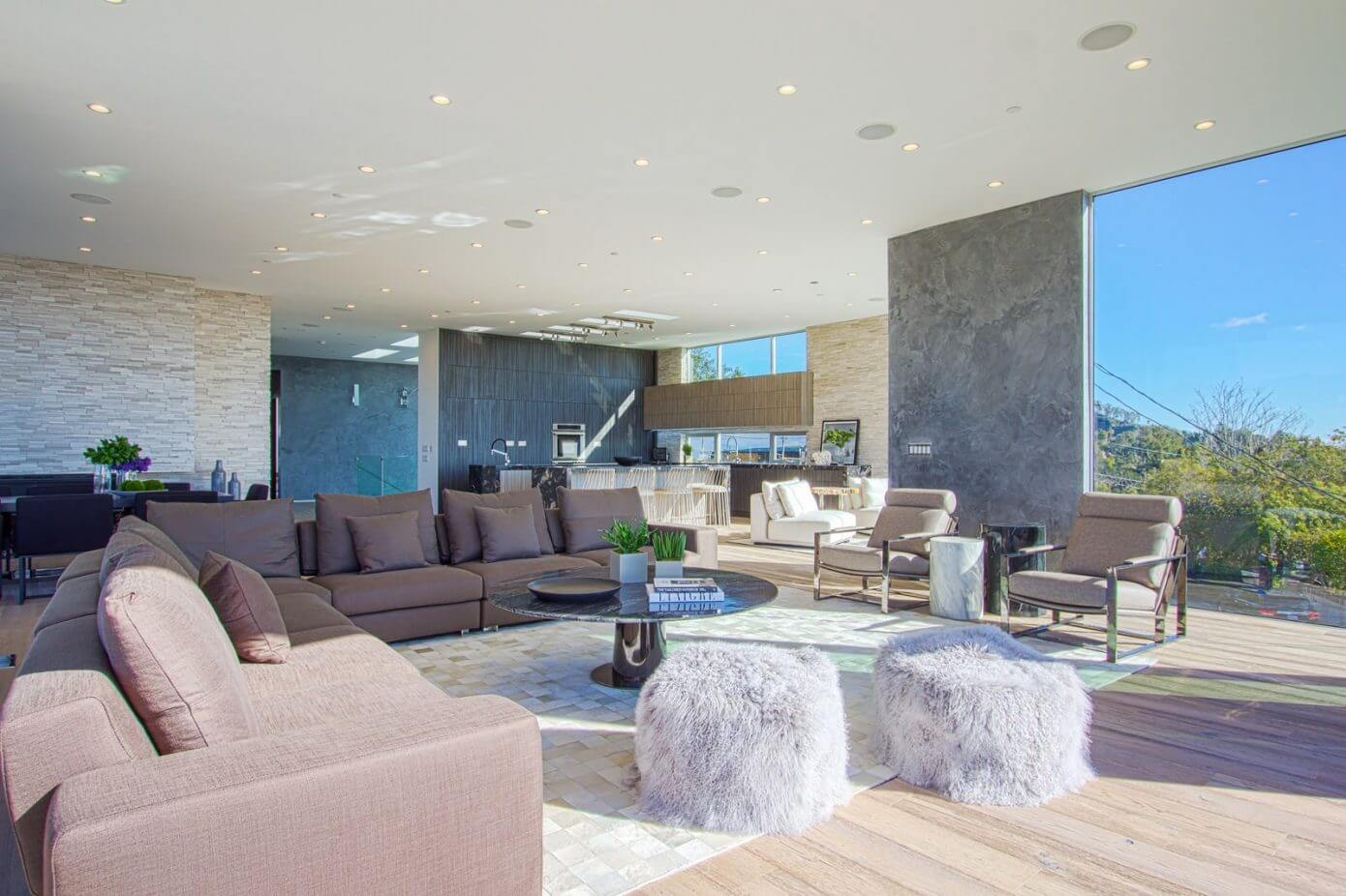 003brentwoodmodernmichellerubeninteriors HomeAdore