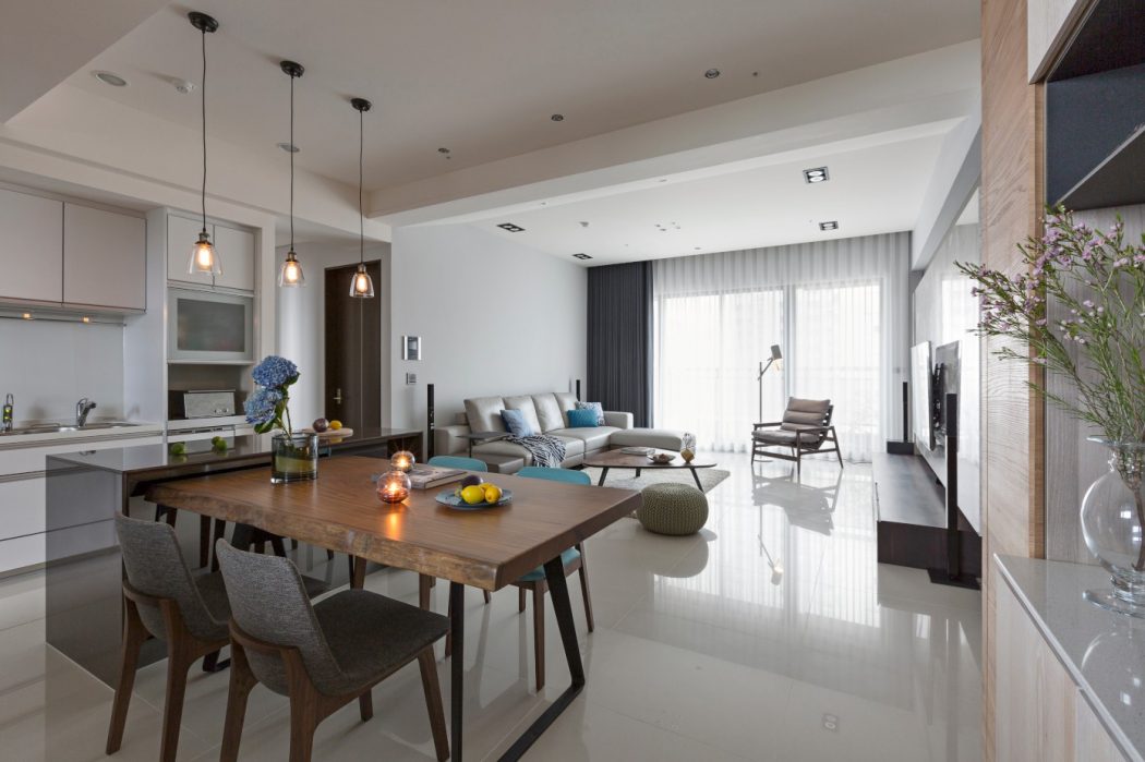 Elegant Apartment by HOZO_interior_design