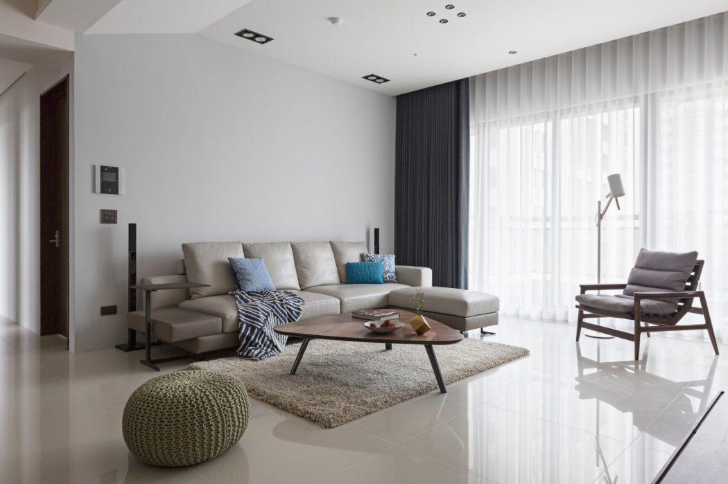 Elegant Apartment by HOZO_interior_design - 1