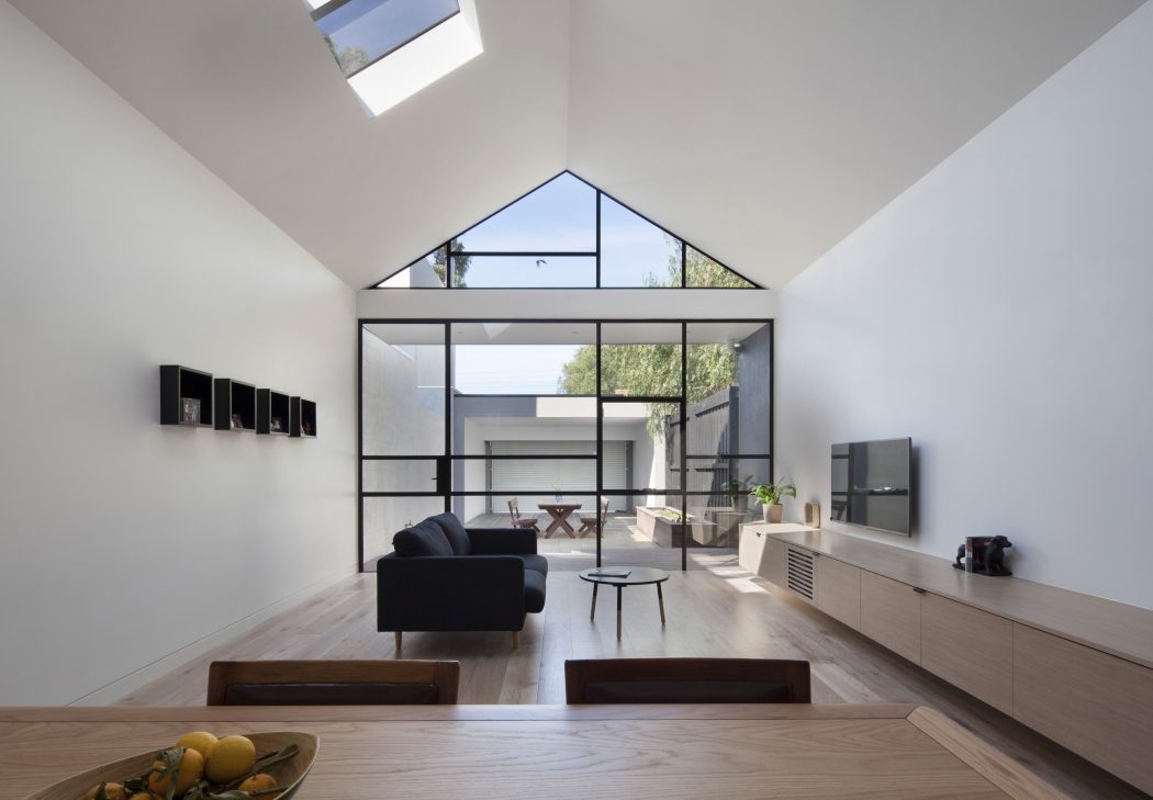 Burnley Residential Renovation by DX Architects - 1