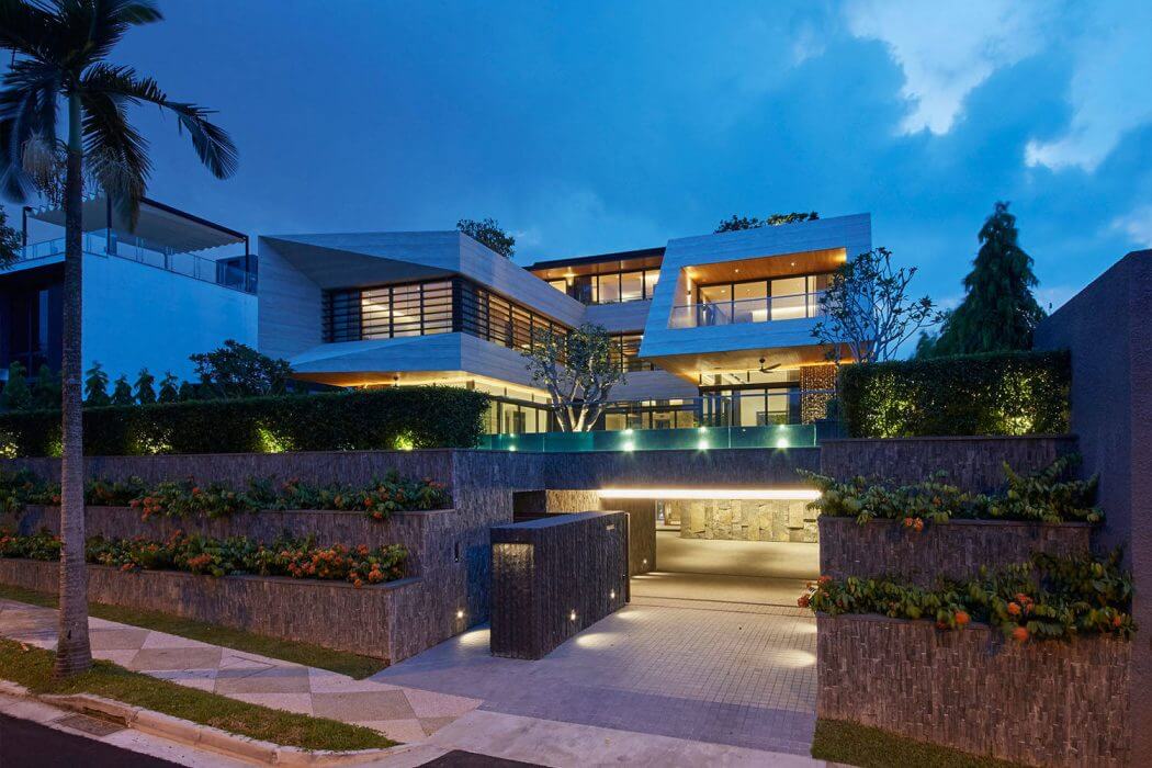 House in Singapore by JOW Architects - 1