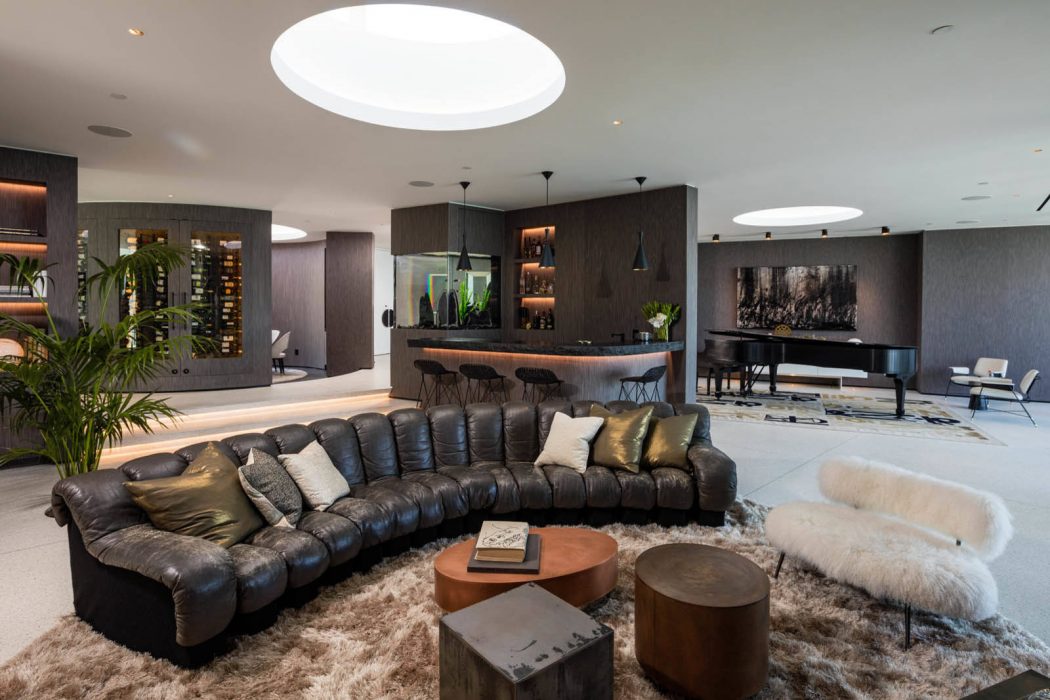 Beverly Hills Bachelor Pad by HSH Interiors