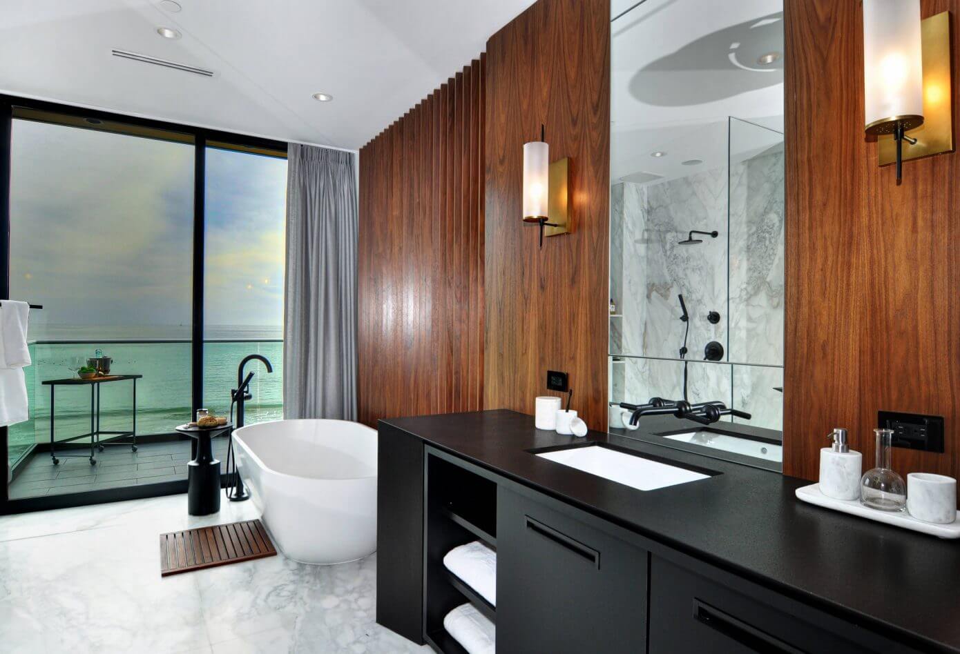 017capistranobeachhousebrandonarchitects HomeAdore