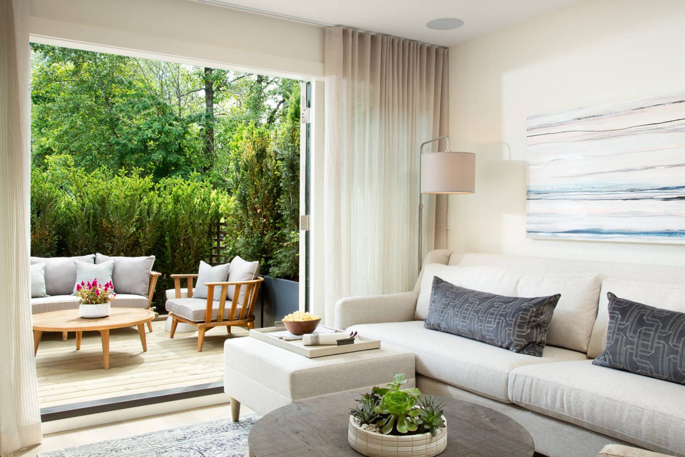 007kitsbeachhomeformcollective HomeAdore