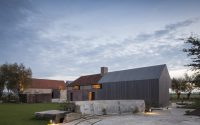 029-farmhouse-knokkeheist-govaert-vanhoutte-architects