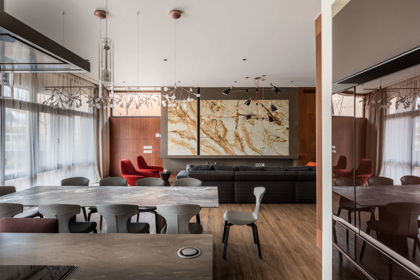 006contemporaryhousewhiteblackdesignstudio HomeAdore