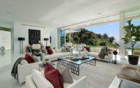 002-doheny-modern-meridith-baer-home