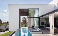 004-modern-twostory-residence