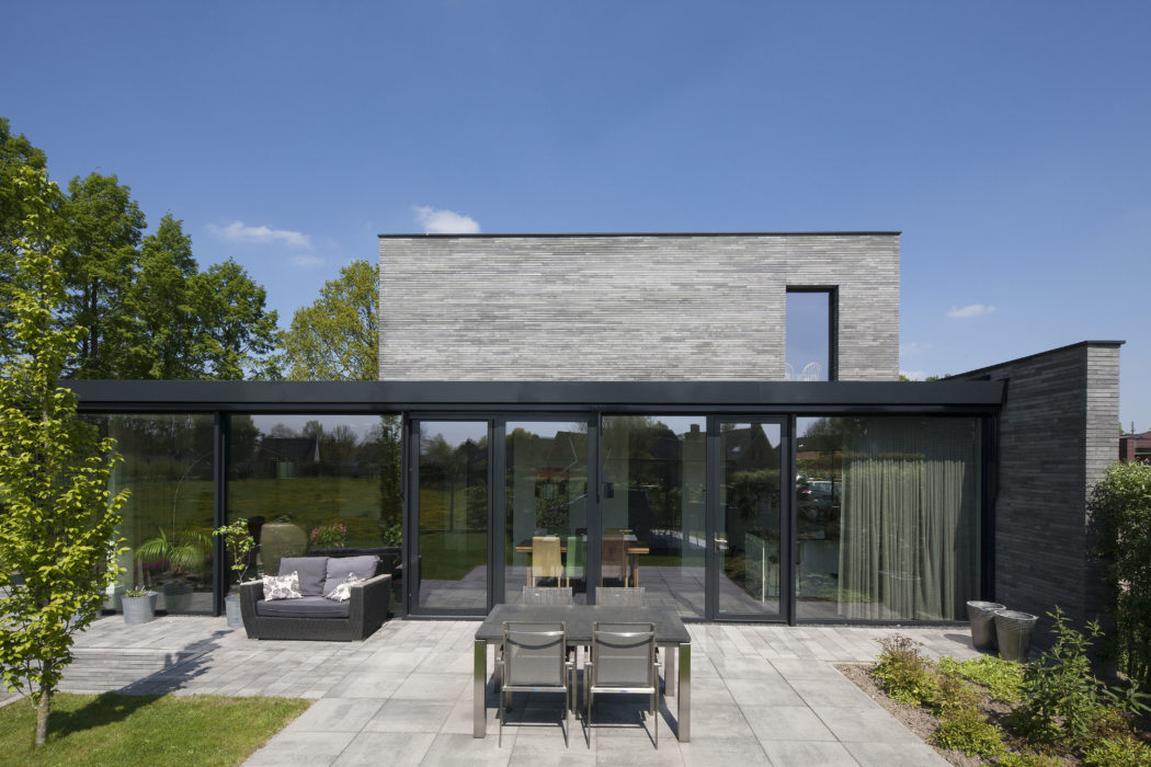Concrete Brickhouse by Joris Verhoeven Architectuur
