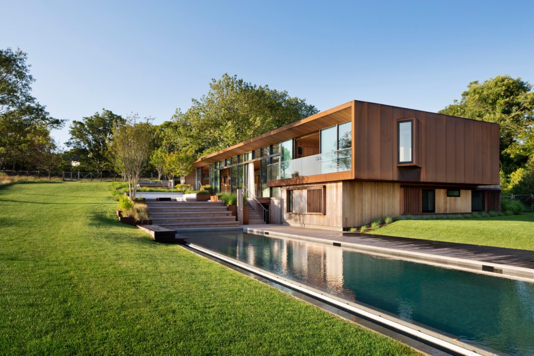 Peconic House And Barn by Mapos - 1