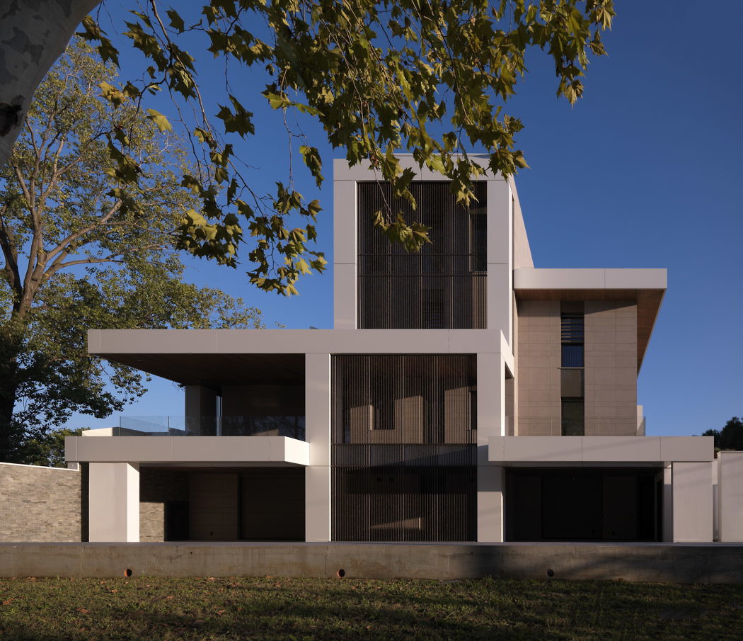 Contemporary House by Massimo Nencioni - 1