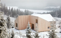 011-mylla-cabin-mork-ulnes-architects