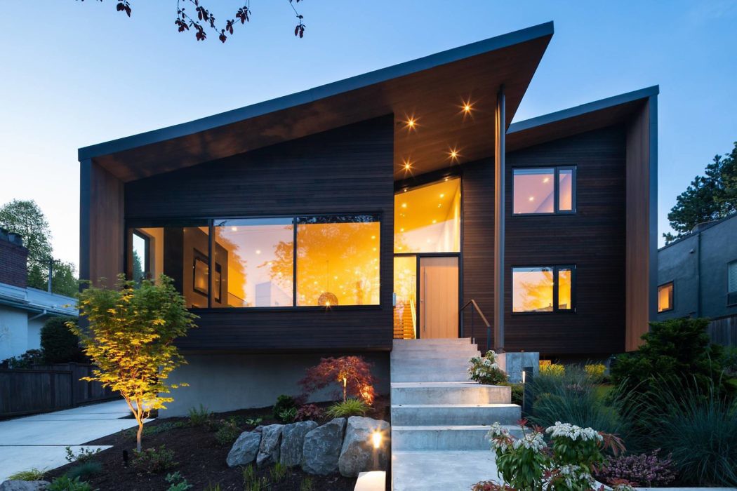 House in North Vancouver by Blackfish Homes