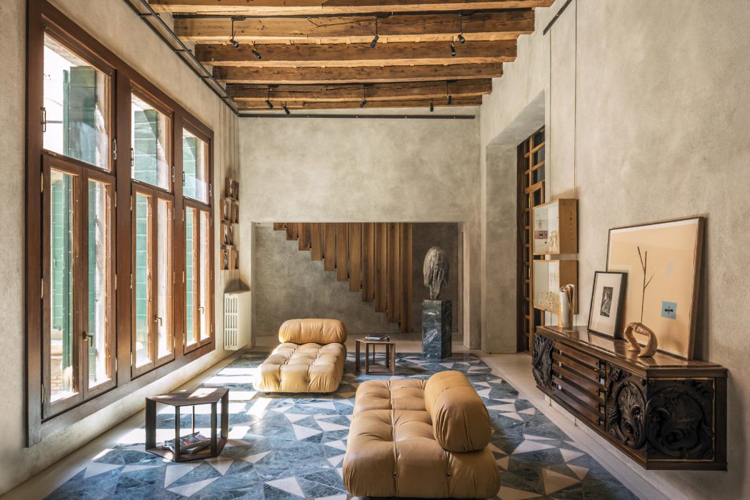 Home in Venice by Massimo Adario Architetto