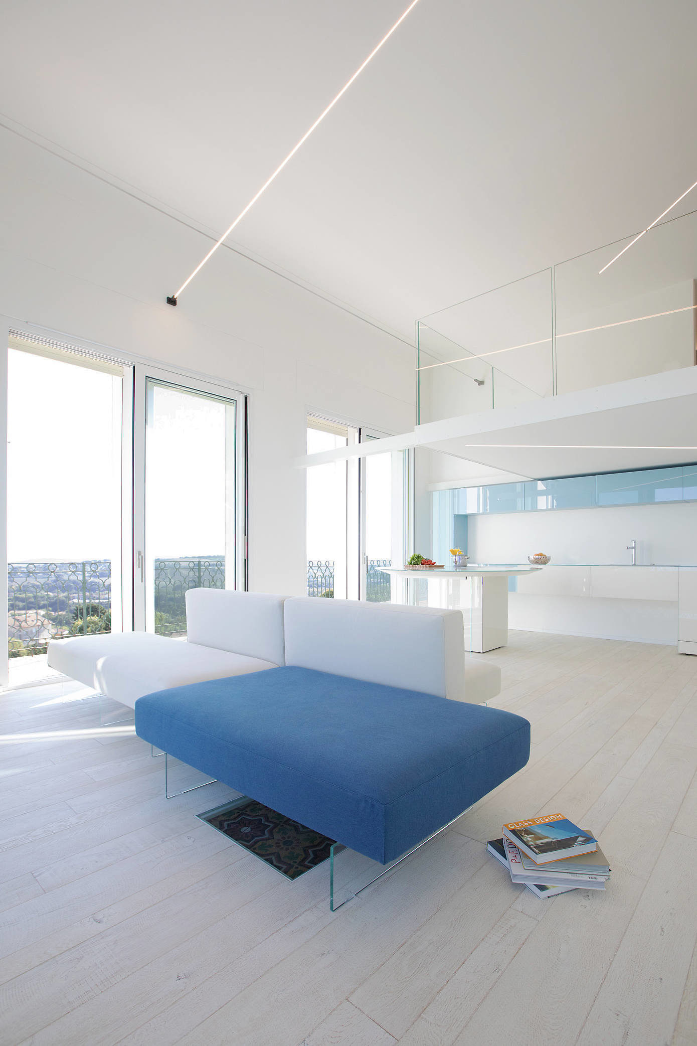 Modern Apartment by Menichetti+Caldarelli