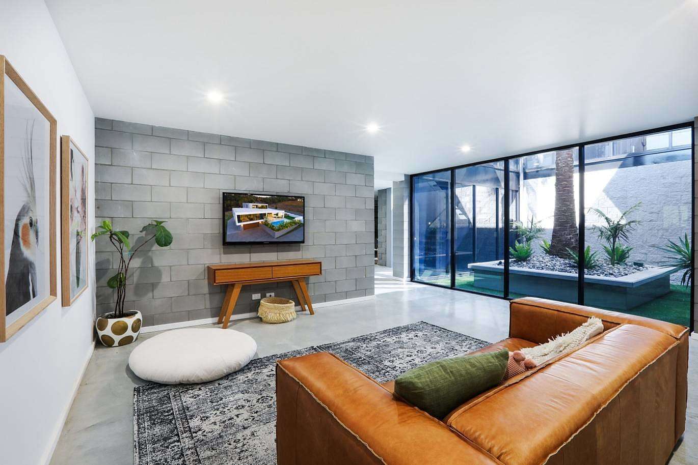 Hill House by Reece Keil Design