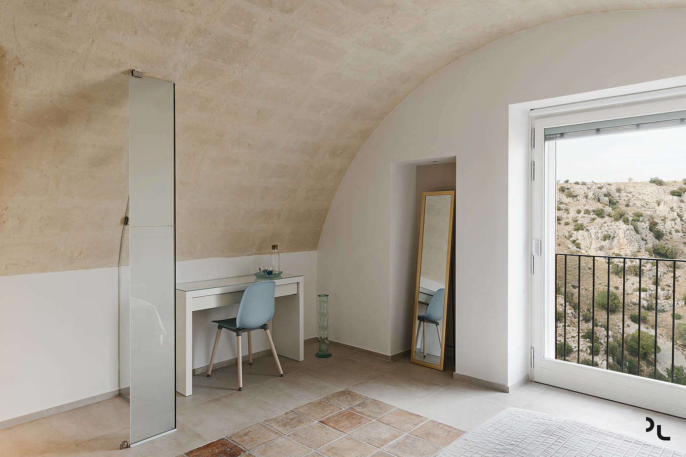Apartment in Matera by Lomo Architecture