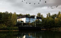 017-glass-villa-lake-mecanoo
