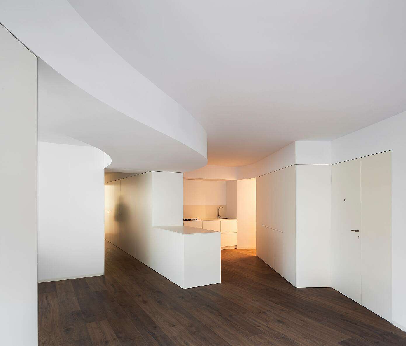 GVFC Apartment by Balzar Arquitectos