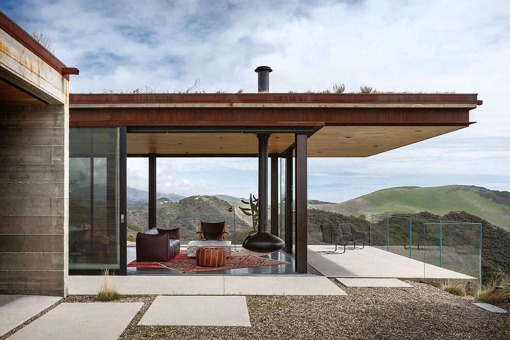 Coast Home by Jessica Helgerson Interior Design - 1