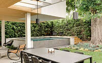 007-contemporary-pool-house-racing-green