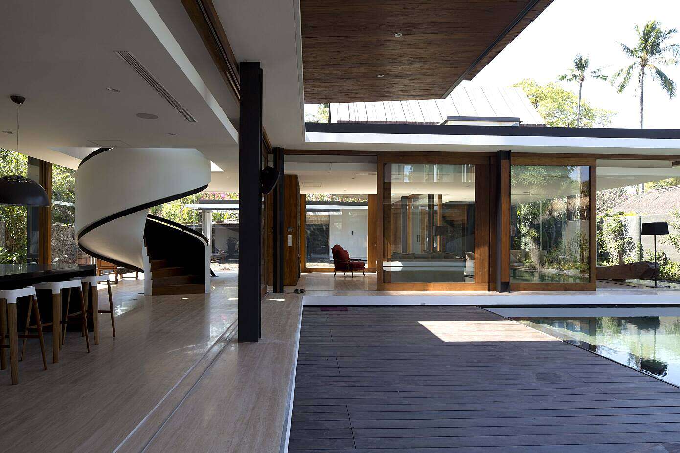 Svarga Residence by RT+G Architects