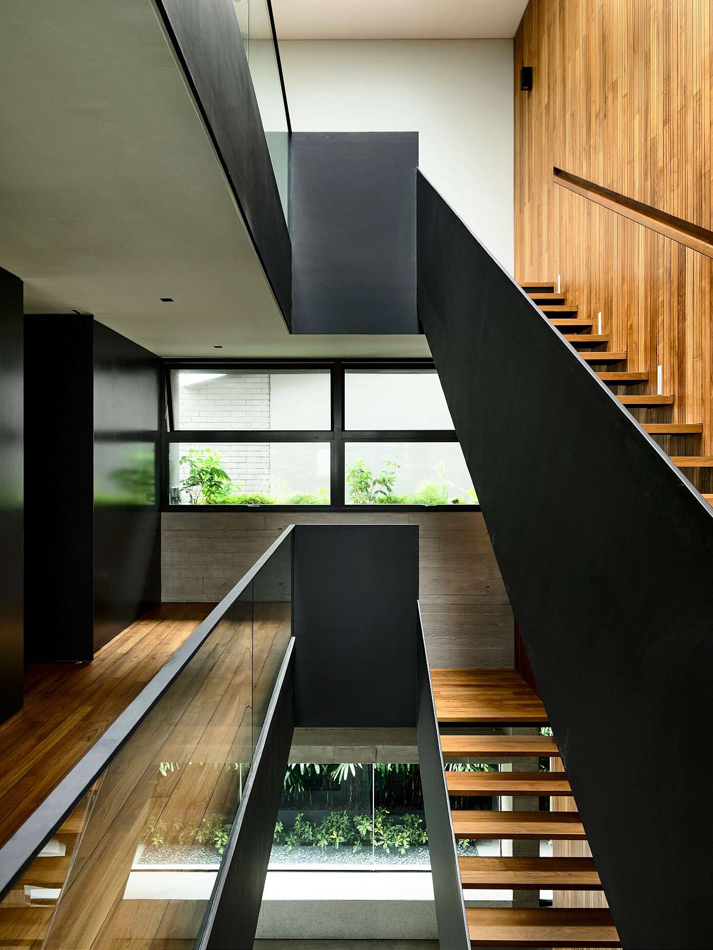 37FC House by ONG&ONG