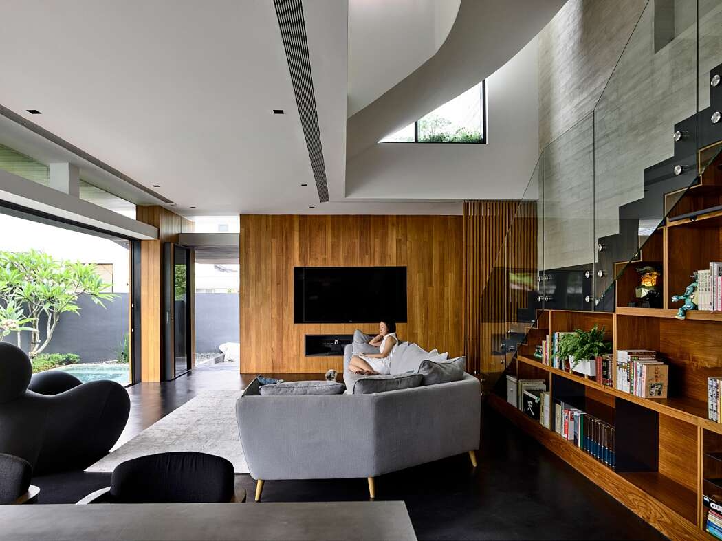 9JW House by ONG&ONG - 1