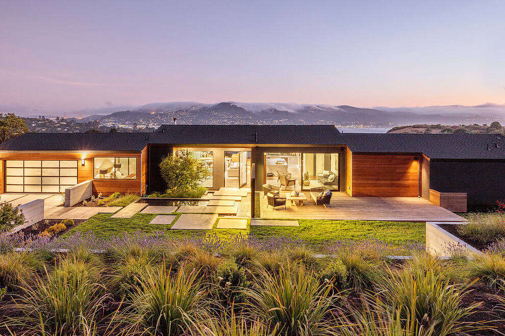 Mount Tiburon by Mark English Architects