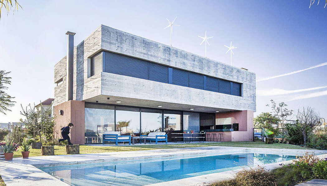 SL House by Speziale Linares Arquitectos