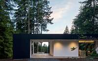 009-collectors-retreat-by-heliotrope-architects