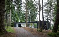 010-collectors-retreat-by-heliotrope-architects