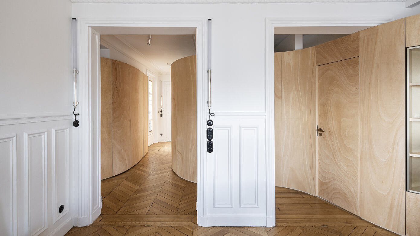 Wood Ribbon Apartment by Gabrielle Toledano