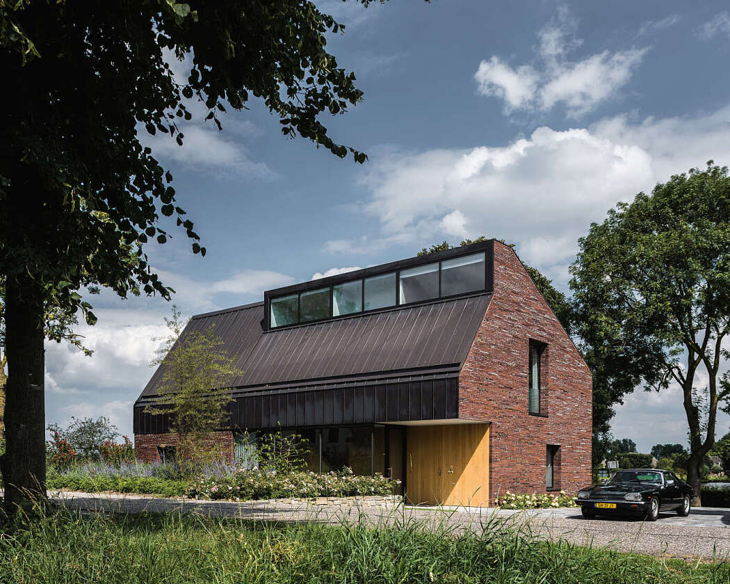 Villa Ijsselzig by Eva Architects - 1
