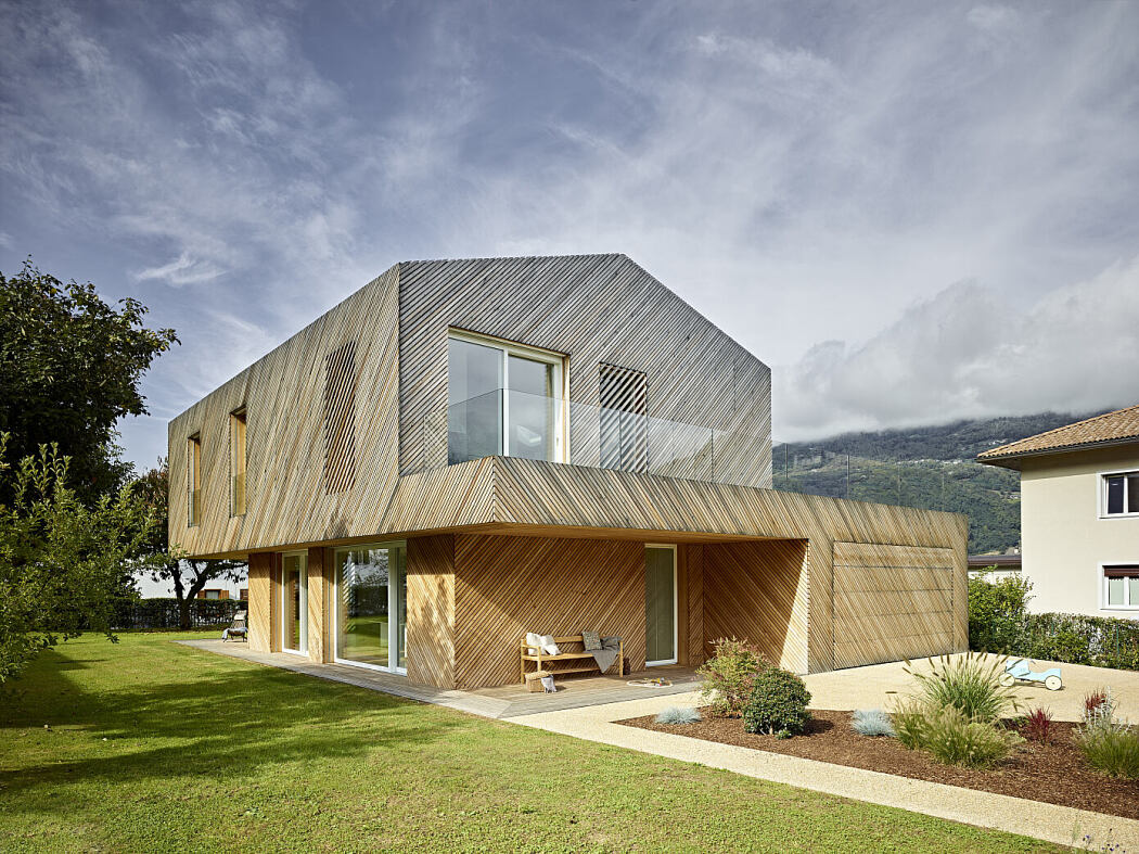 FG House by Burnazzi Feltrin Architetti - 1