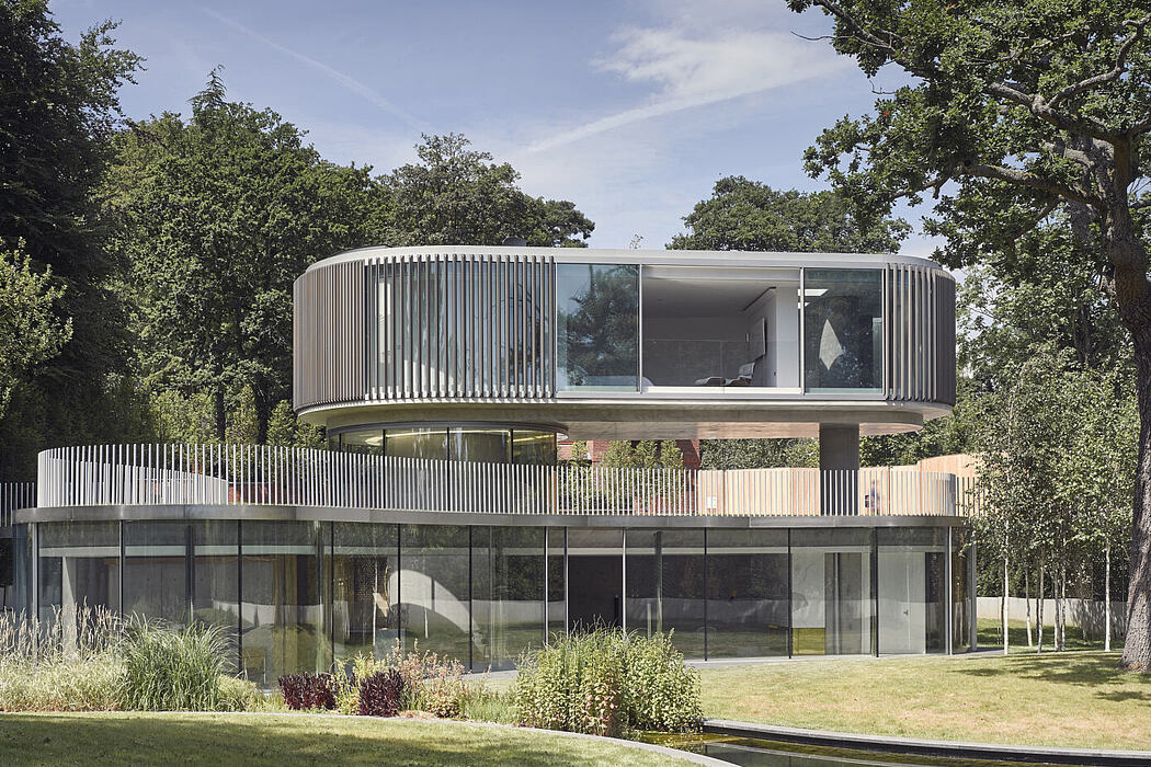 House in Coombe Park by Eldridge London