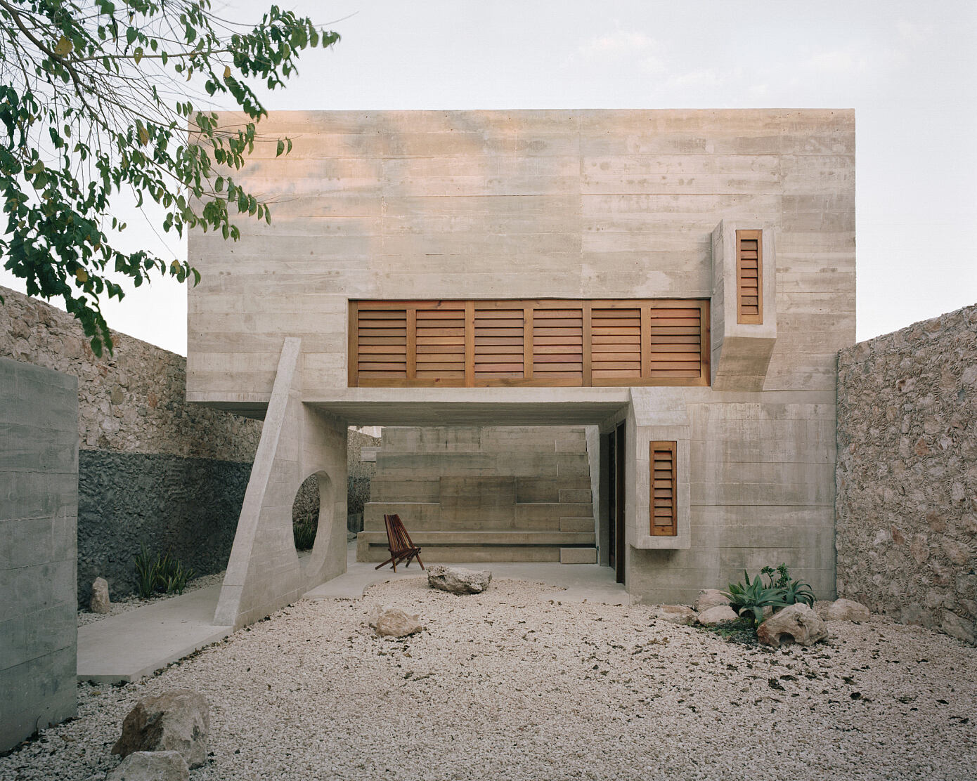 Casa Mérida by Ludwig Godefroy Architecture