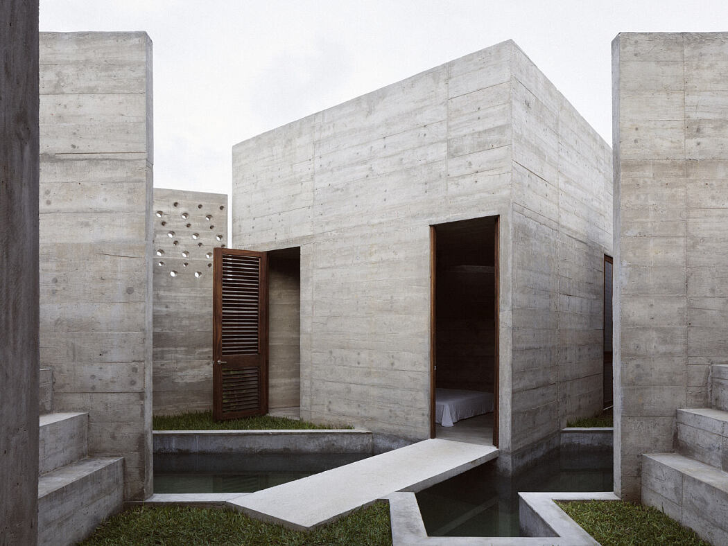 Casa Zicatela by Ludwig Godefroy Architecture - 1