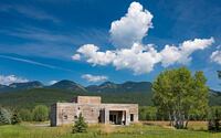 001-montana-modern-house-by-cameron-macallister