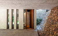 013-piedra-de-bosque-arnau-estudi-darquitectura
