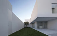 040-pati-blau-fran-silvestre-arquitectos