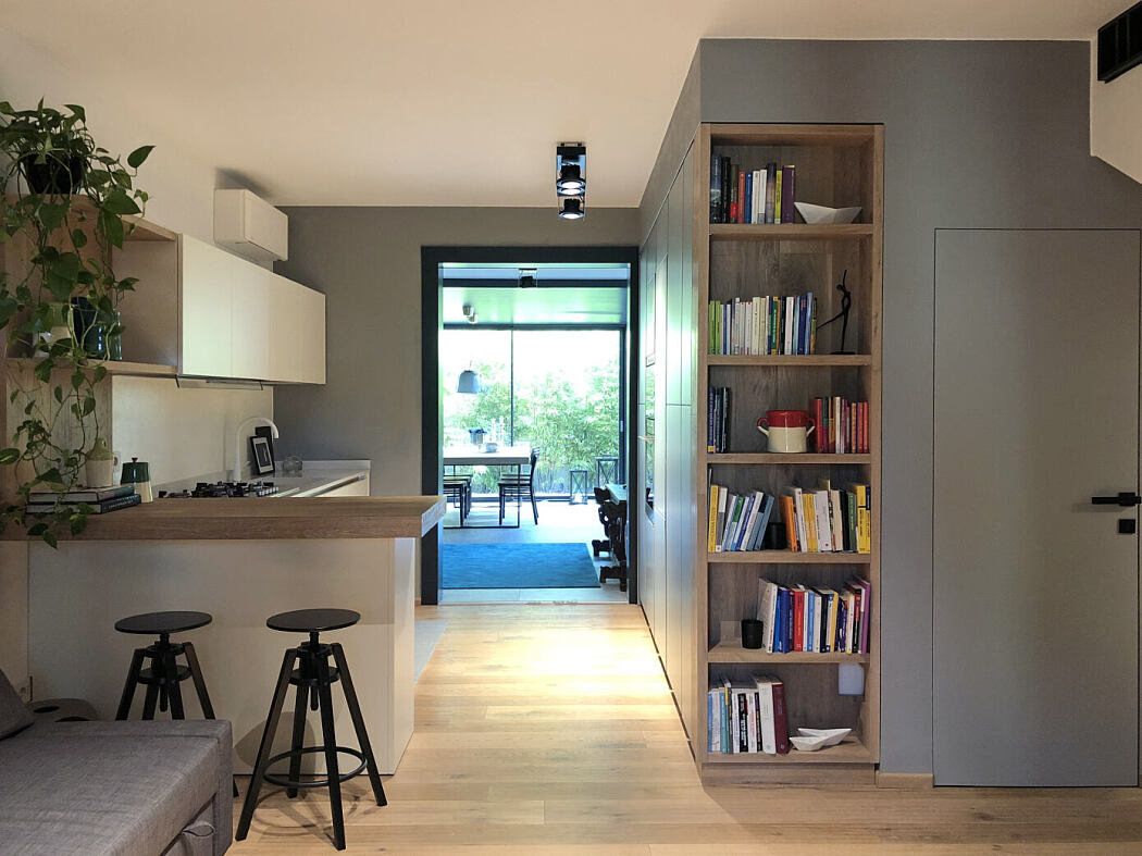 Plauto Apartment by Gruppo Lithos Architettura