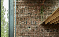 001-brick-house-rammed-earth-wall-ast77